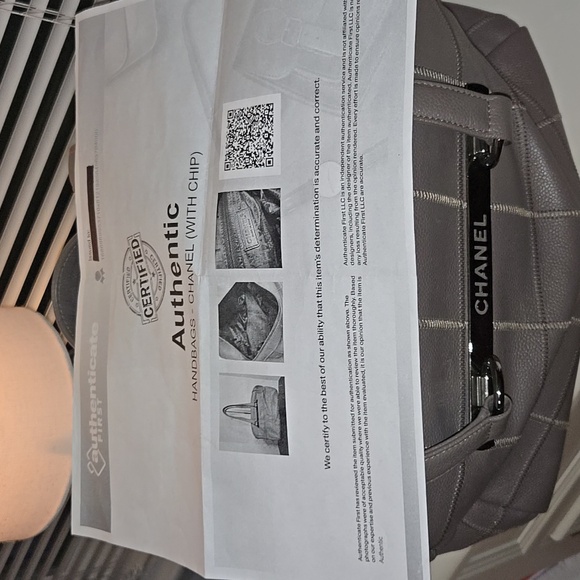 *PRICED 2 SELL**Chanel Caviar Leather Choco Bar Cube Shoulder Bag with Microchip - Picture 5 of 8